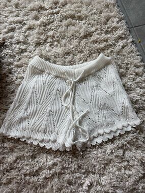 White Knit Lace-Up Scallop Hem Shorts